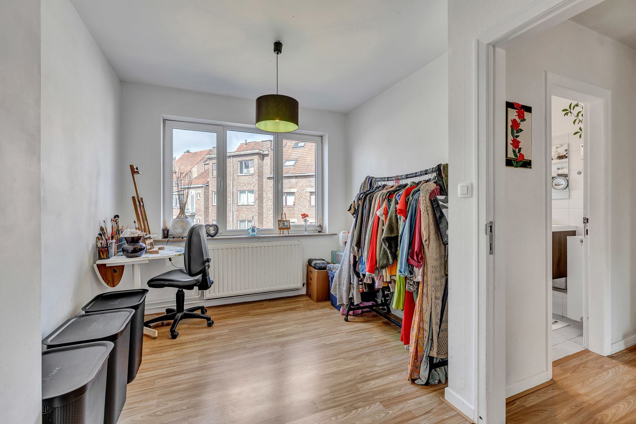 Volledig gerenoveerde bel-etage met ruime garage en terras foto 12