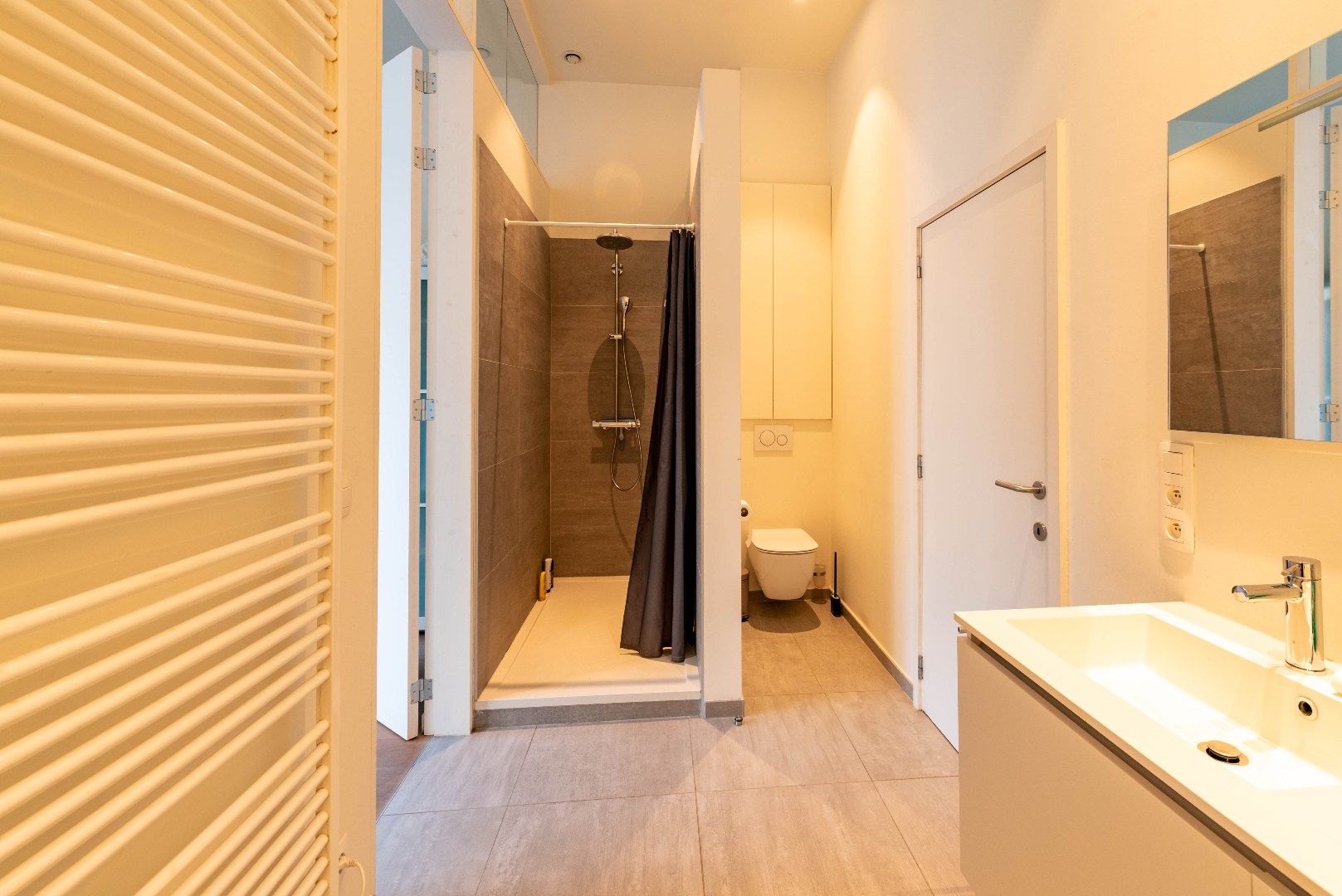 Uniek en luxueus appartement in prachtig gebouw op Zurenborg foto 22