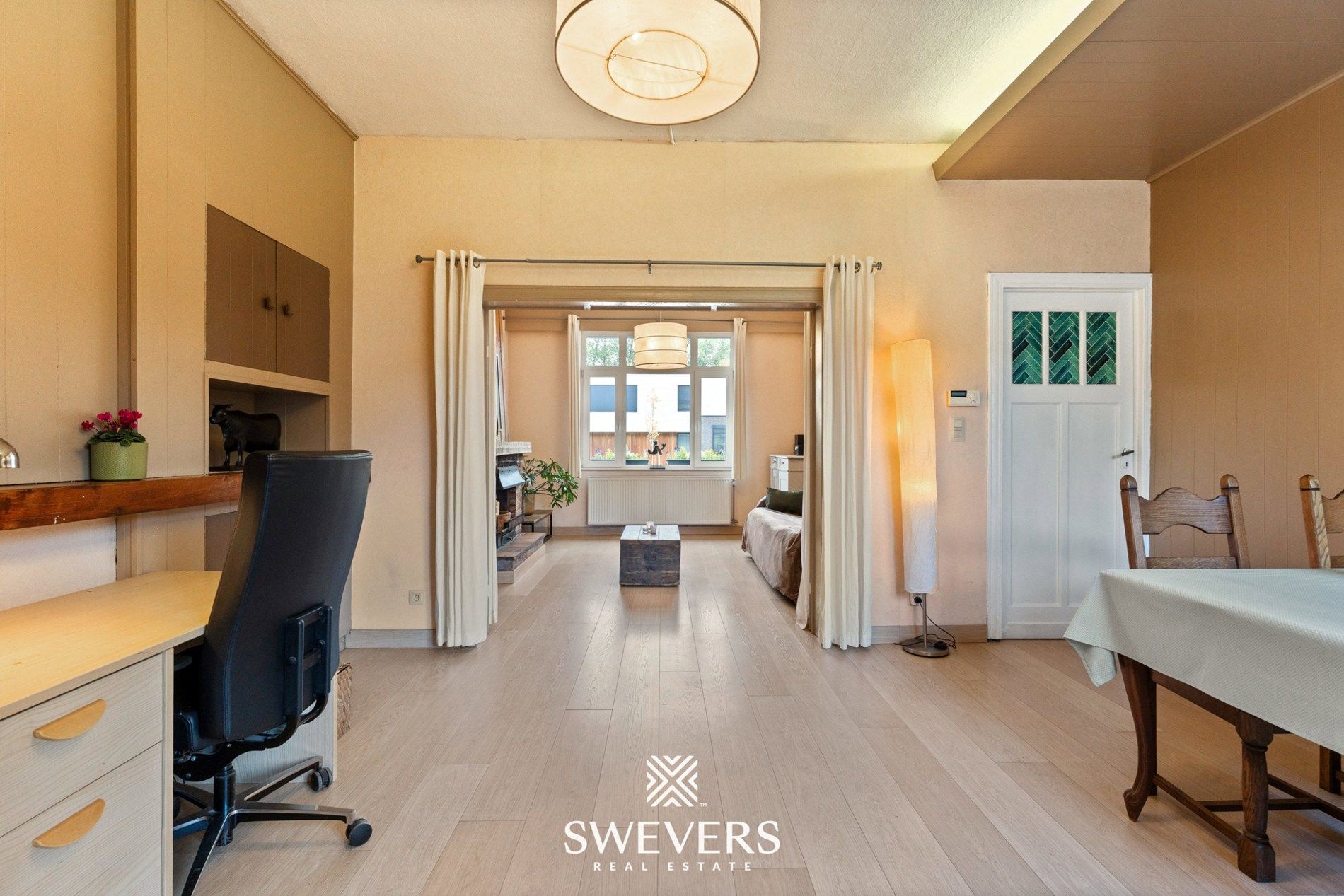 Instapklare woning met karakter en grote zolderruimte foto 5