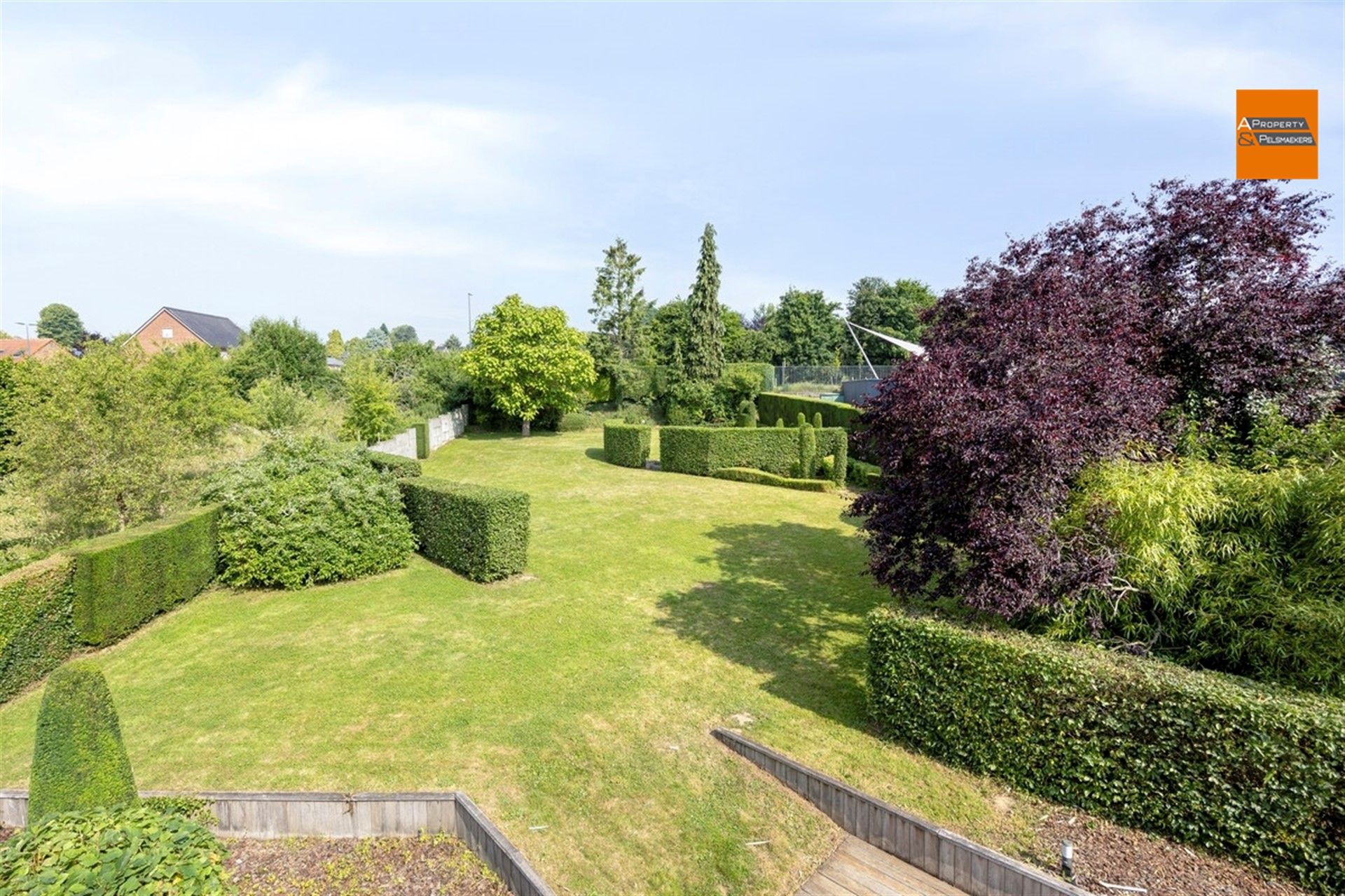 Gerenoveerde villa 3 kamers met prachtige tuin. foto 18