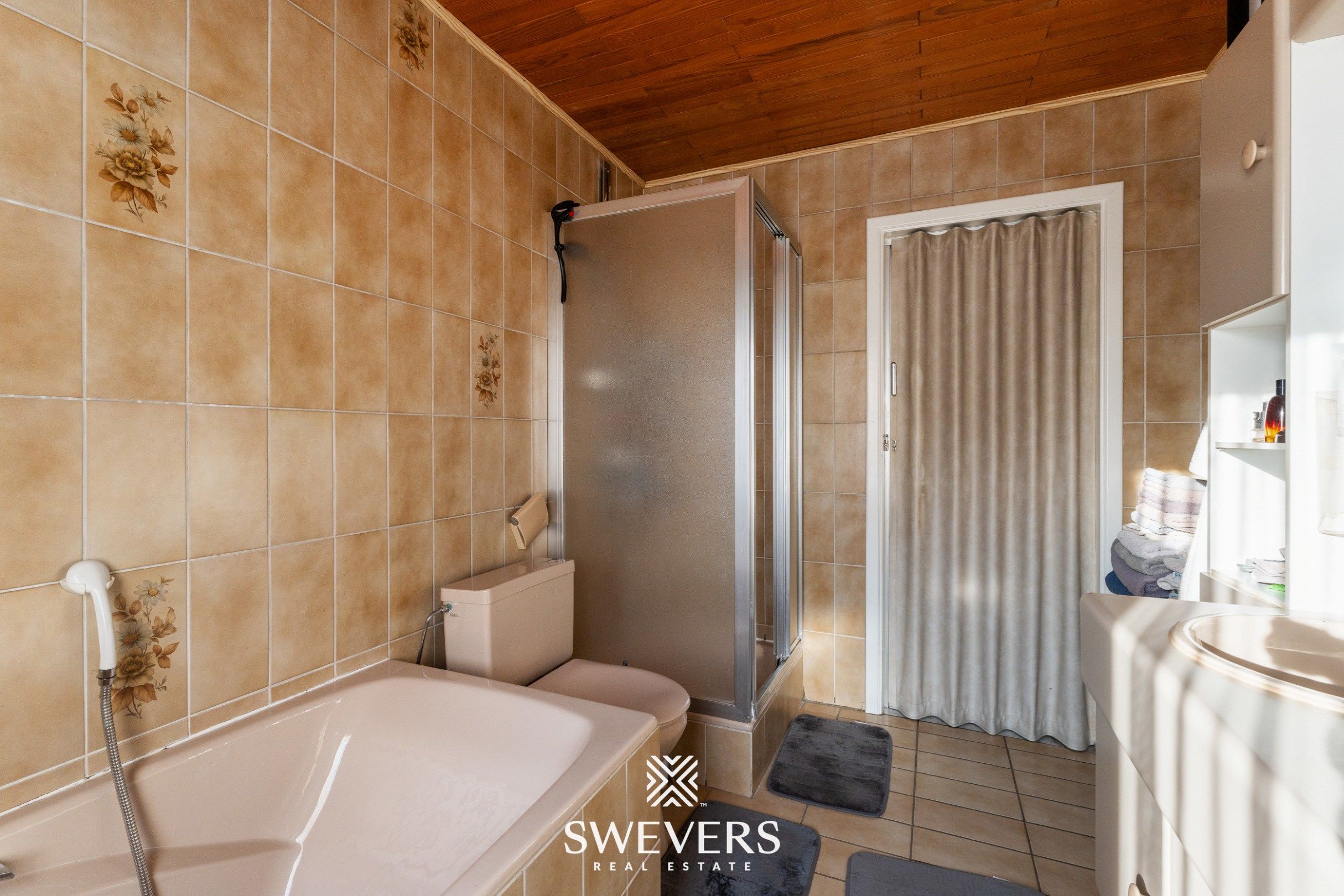 Op te frissen gezinswoning met werkplaats in centrum Helchteren foto 23