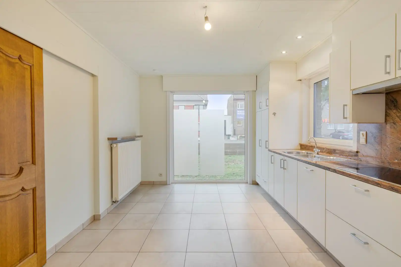 Zeer degelijke villa op 947 m² in het centrum van Rekkem! foto 7