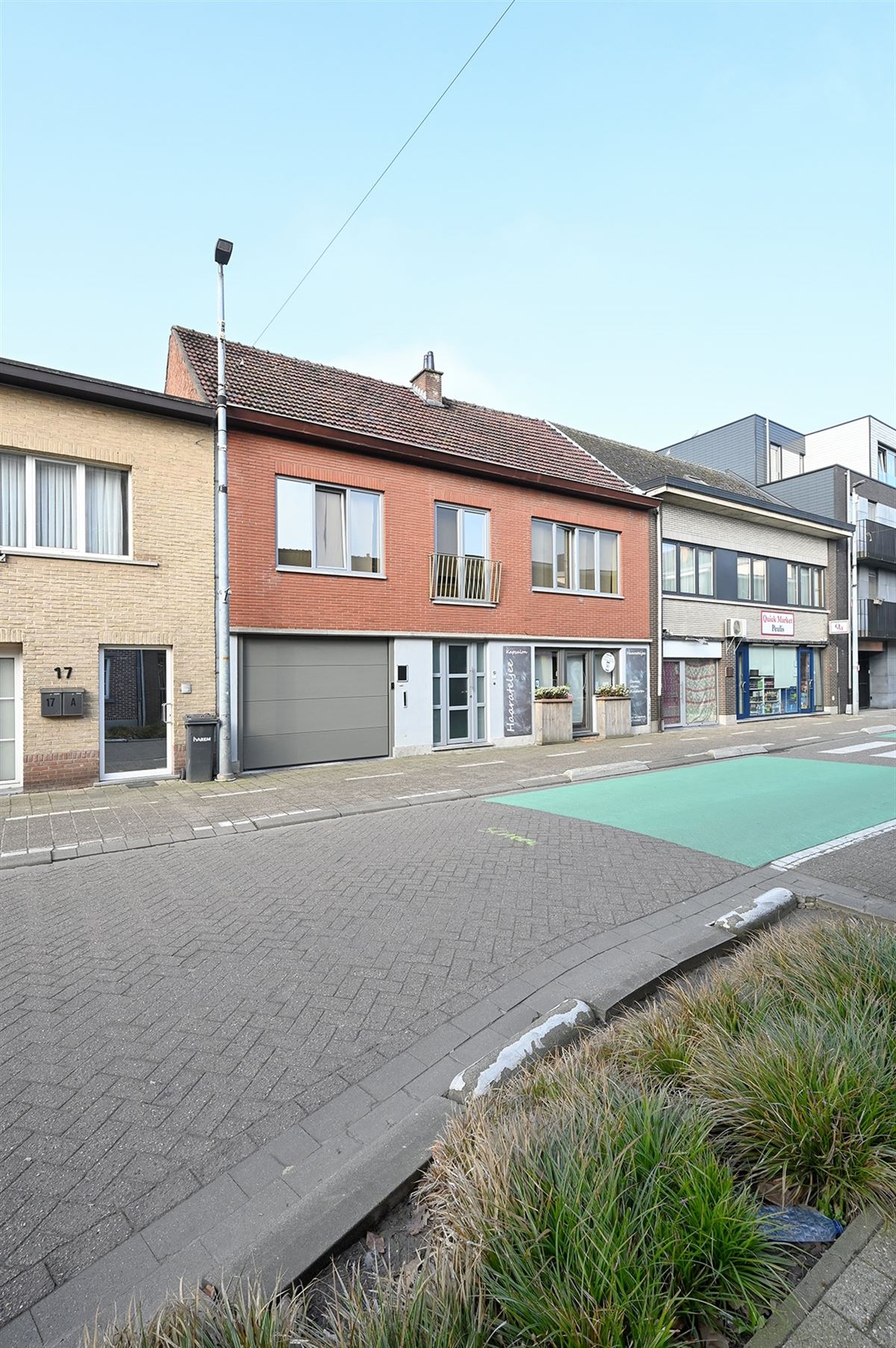 Ruime woning met zéér grote garage en leuke tuin foto 32