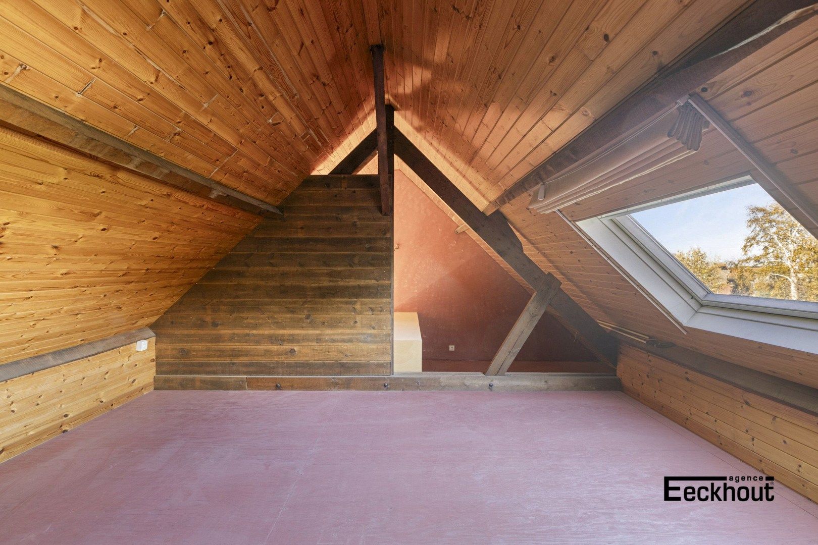 Ruime halfopen woning met prachtige aangelegde tuin en carport voor 2 wagens! foto 25