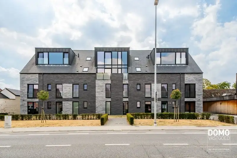 Exclusief appartement met uniek uitzicht te Alken. Inclusief 2 parkeerplaatsen en ruime kelderberging. foto 12