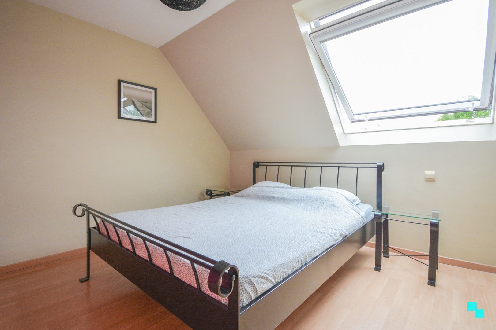 Smaakvol gerenoveerde woning met garage achteraan te Roeselare foto 26
