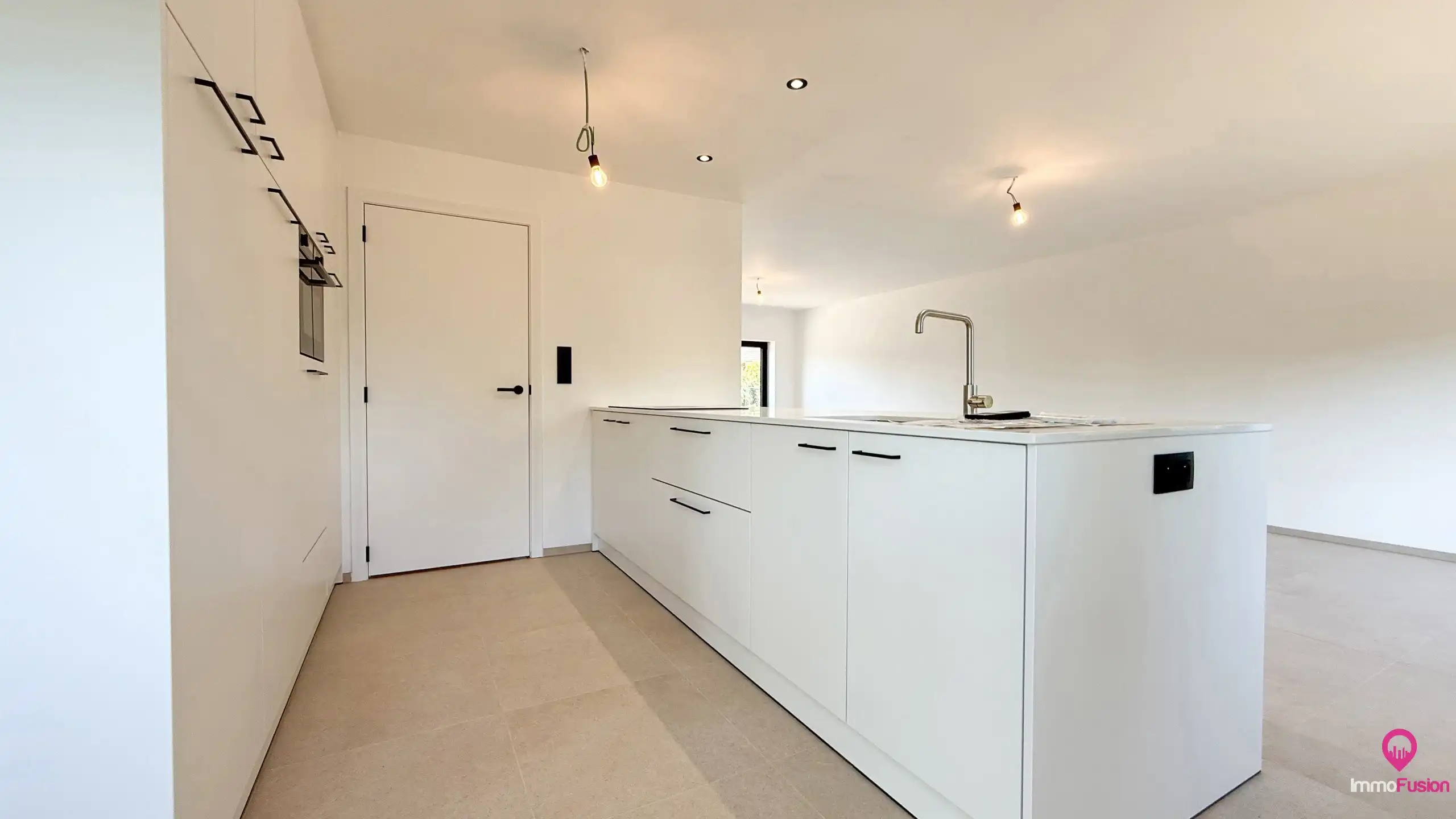Totaalgerenoveerde, instapklare woning met 3 slpks te Zolder foto 13