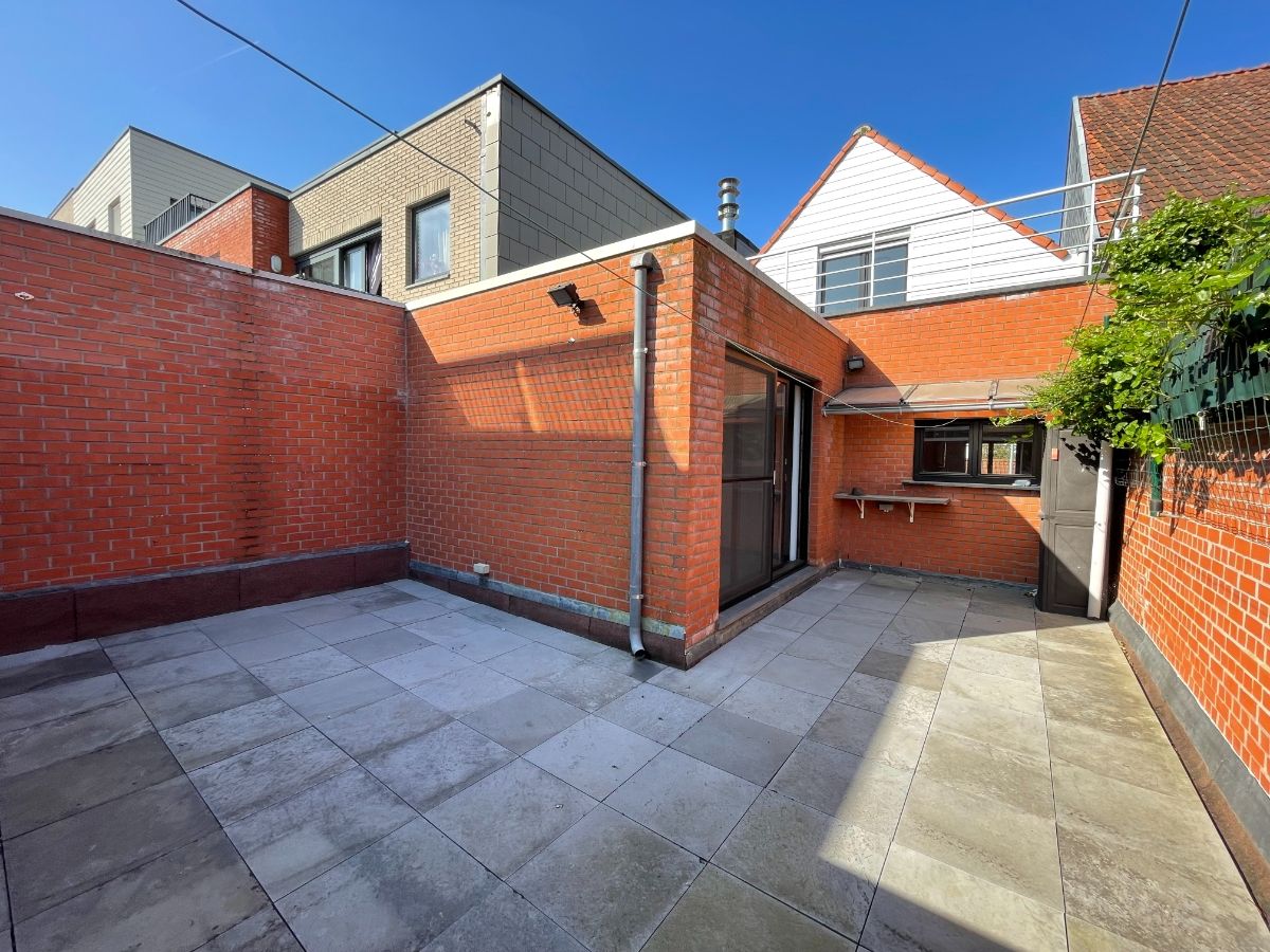 Ruim duplex-appartement + terrassen & garage foto 10