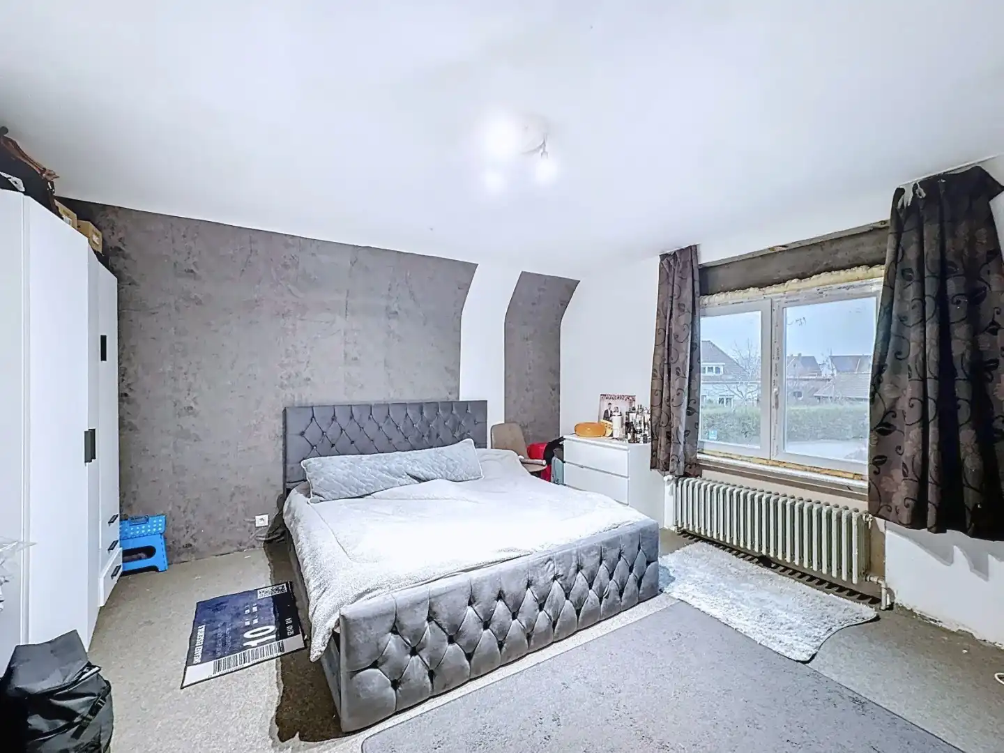 Statige villa met 4 slaapkamers en bureau foto 18