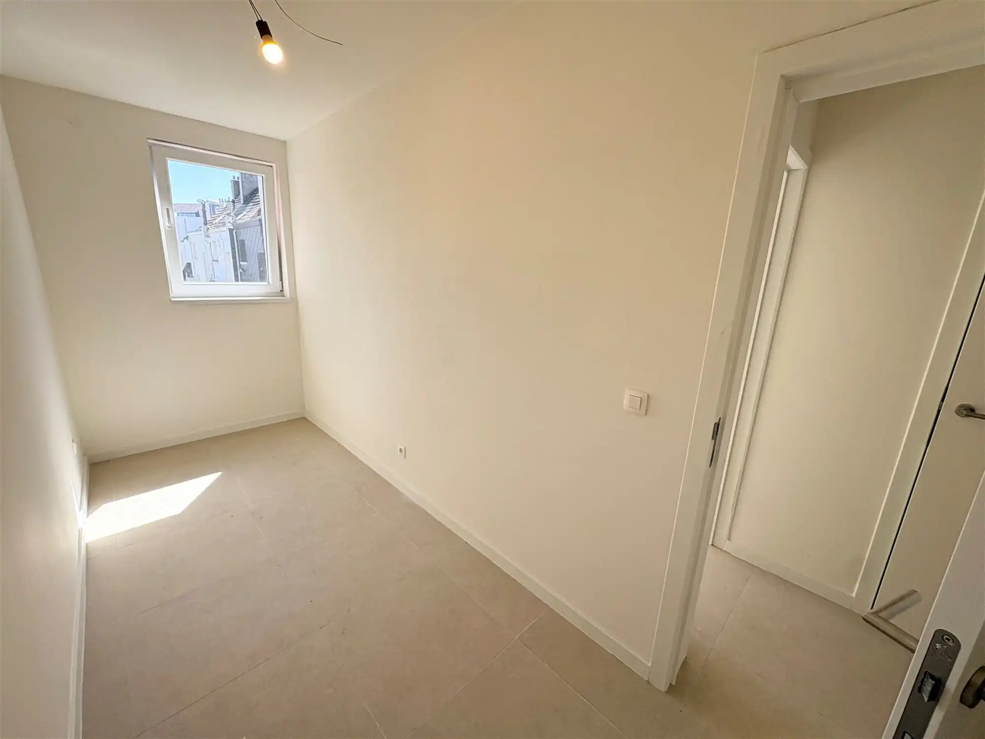 Prachtige vernieuwd 2 slpk appartement. foto 9