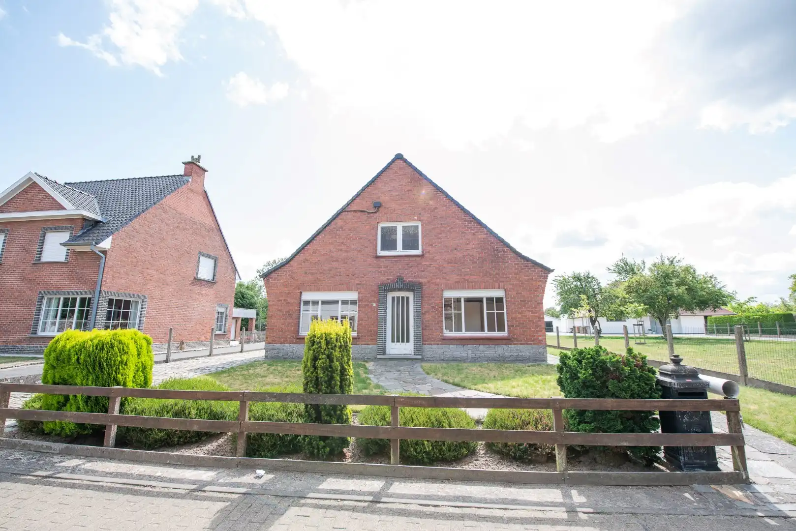 Te renoveren woning op 595 m² in Zulte foto 16