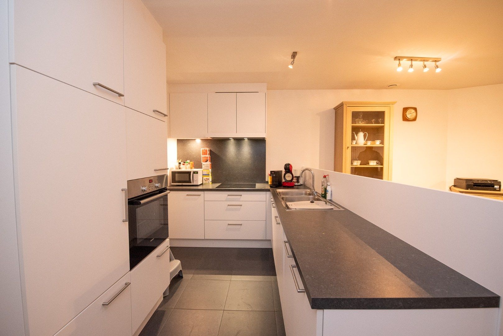 Recente benedenwoning te HUUR in centrum Waregem, 'Residentie Honfleur'. foto 3