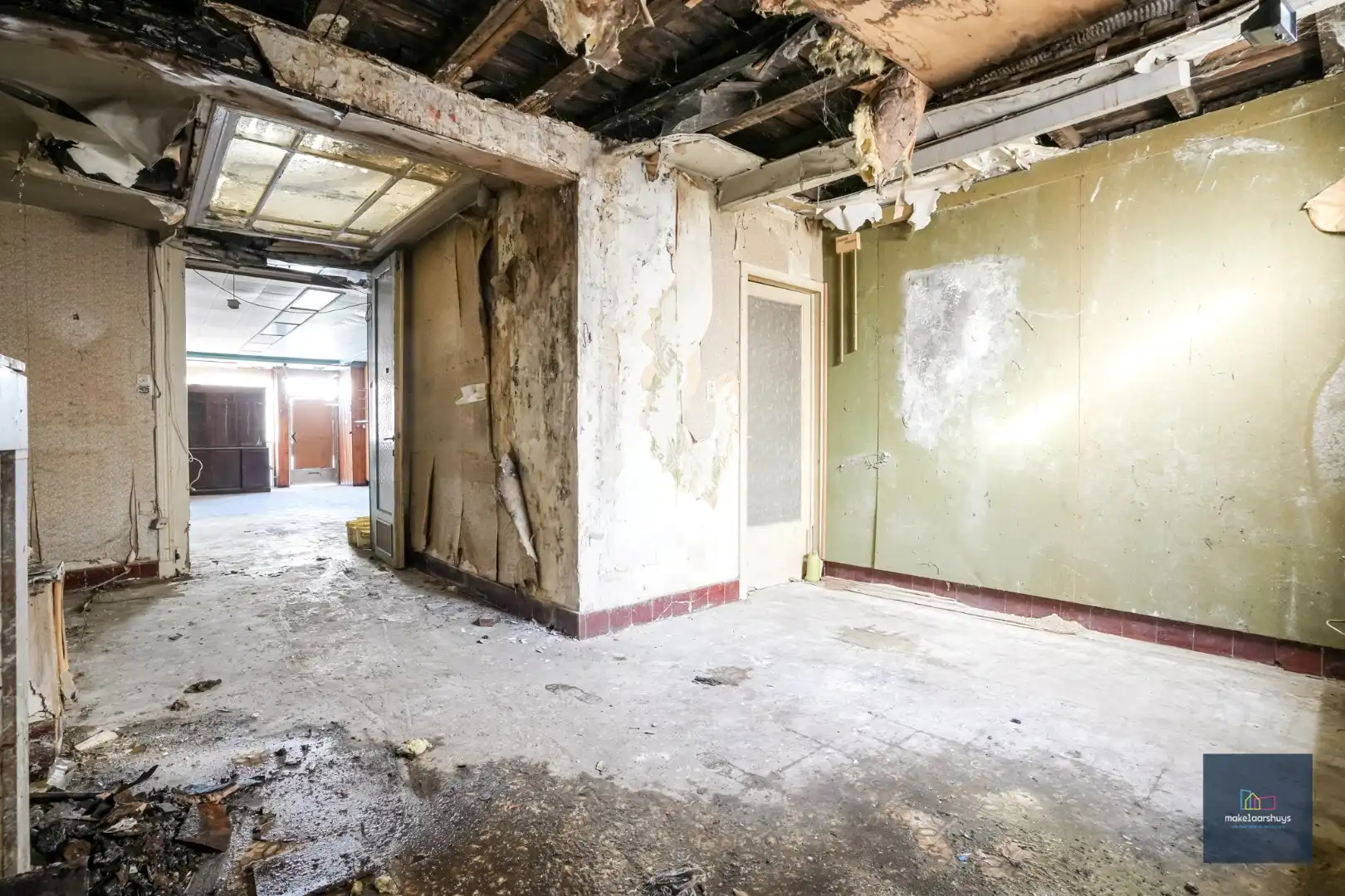 Ruim, te renoveren handelshuis te Gent   foto 4