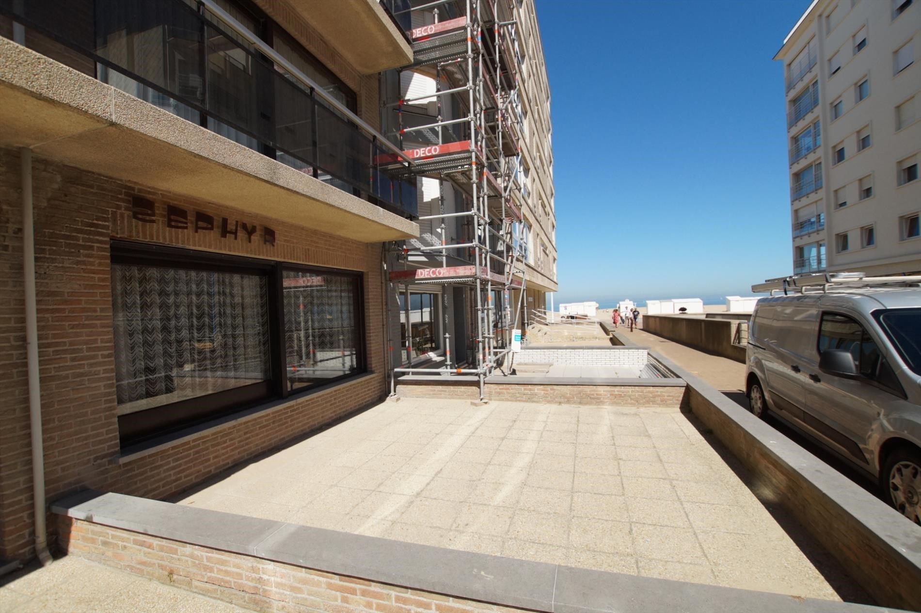 MODERN 1-SLAAPKAMER APPARTEMENT TE HUUR OP JAARBASIS foto 2