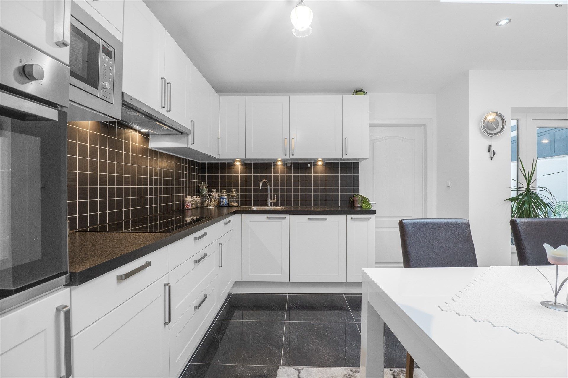 centraal gelegen karakterwoning op 239m² foto 6