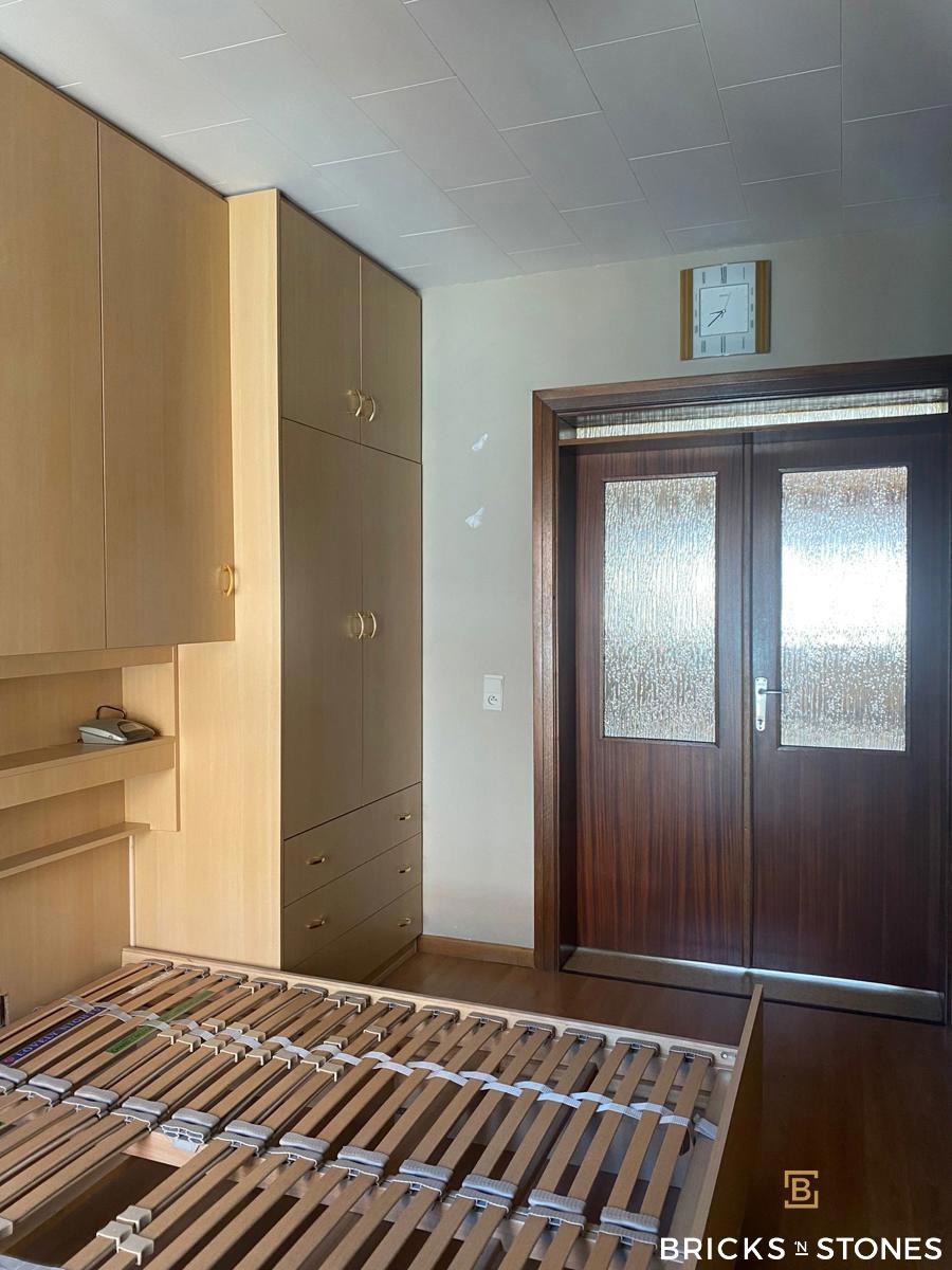 2 slaapkamer appartement met terras foto 3