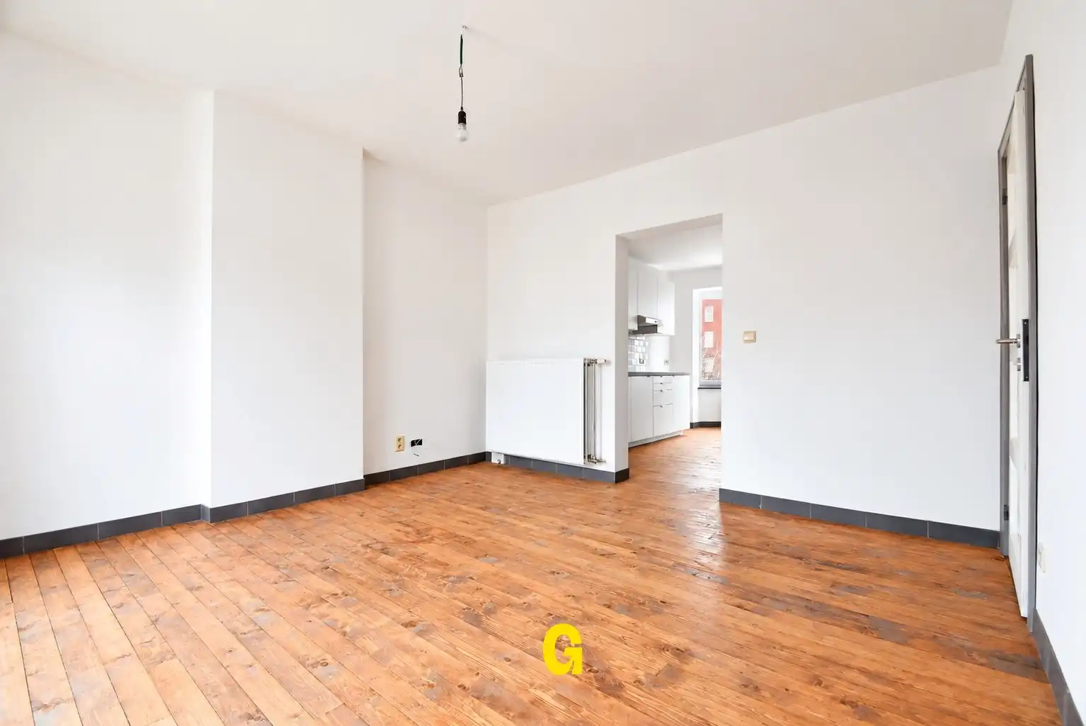 Netjes gerenoveerde duplex met twee slaapkamers en terras op mooie locatie in het centrum van Tongeren - GEEN BIJKOMENDE GEM. ONKOSTEN foto 6