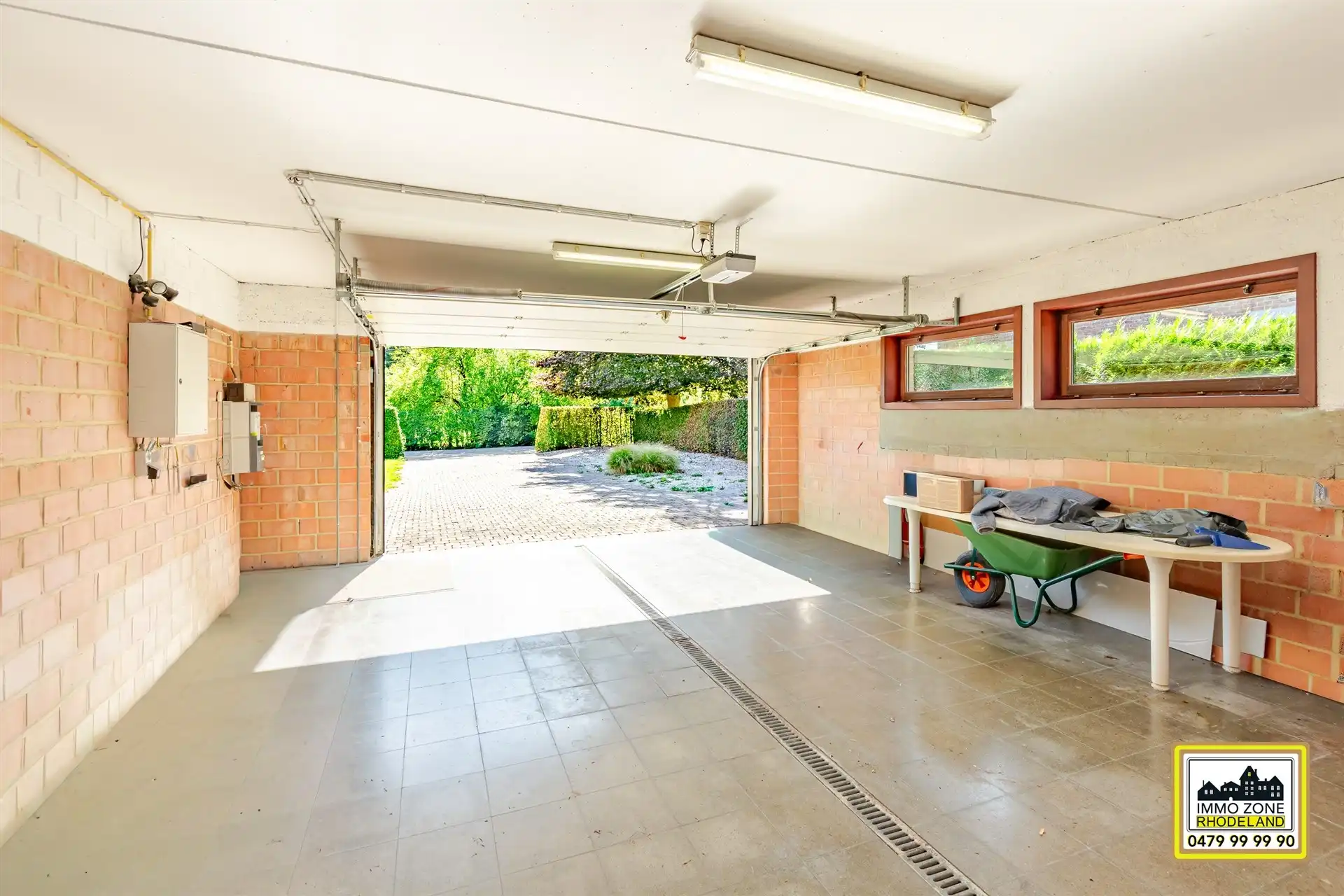 Prachtige villa met grote tuin met ideale ligging foto 16