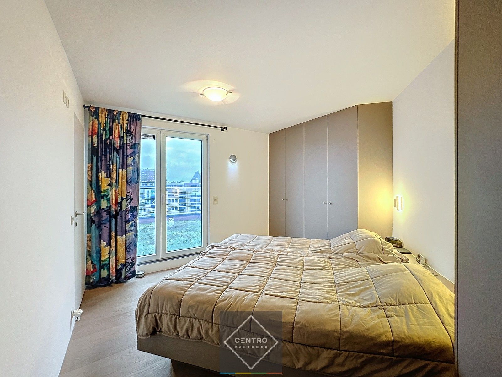 UNIEK appartement met SUBLIEM dakterras op de Markt! foto 16