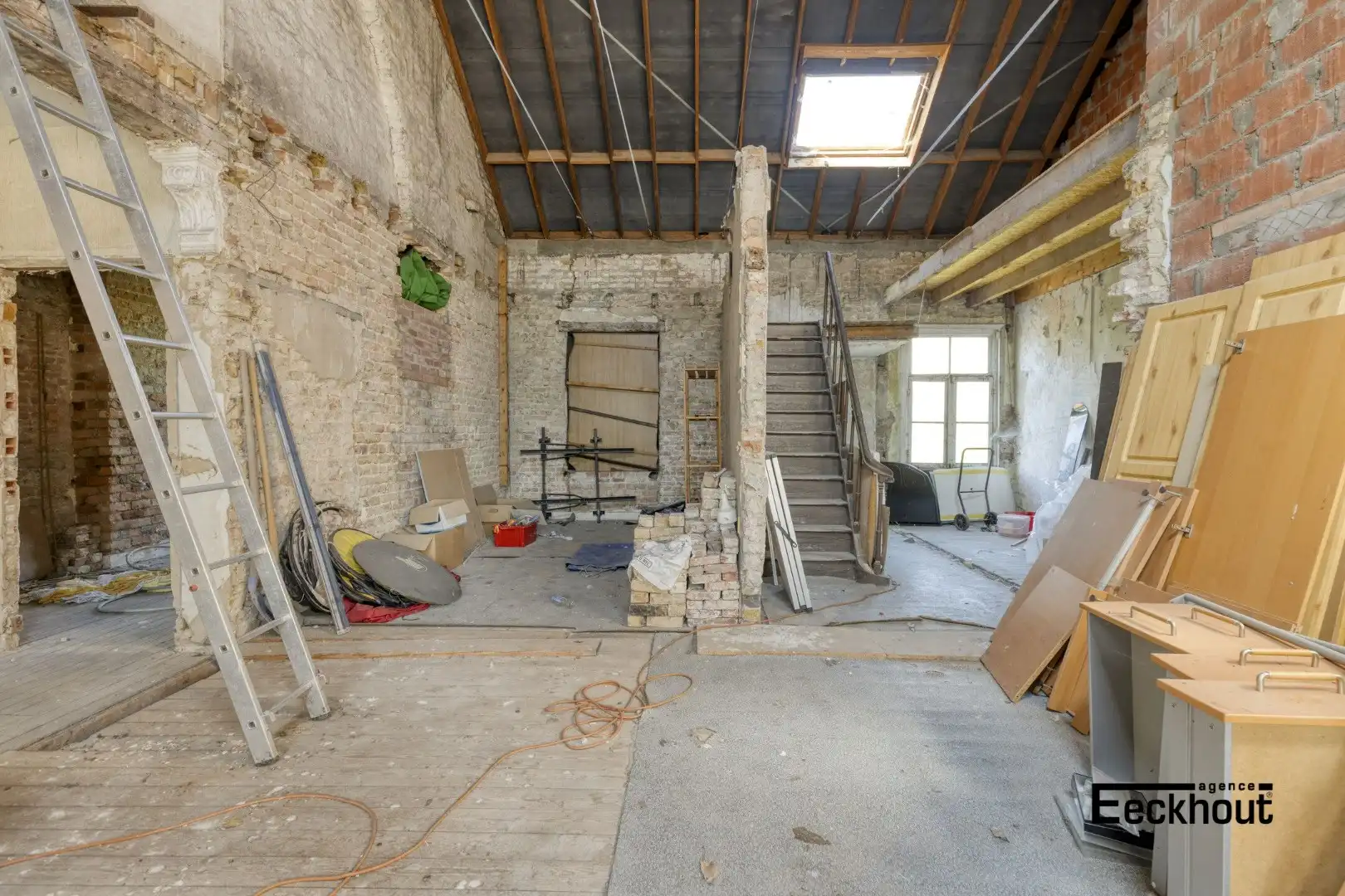 Voormalige pastoriewoning met grote, zonnige tuin op charmante ligging! foto 15