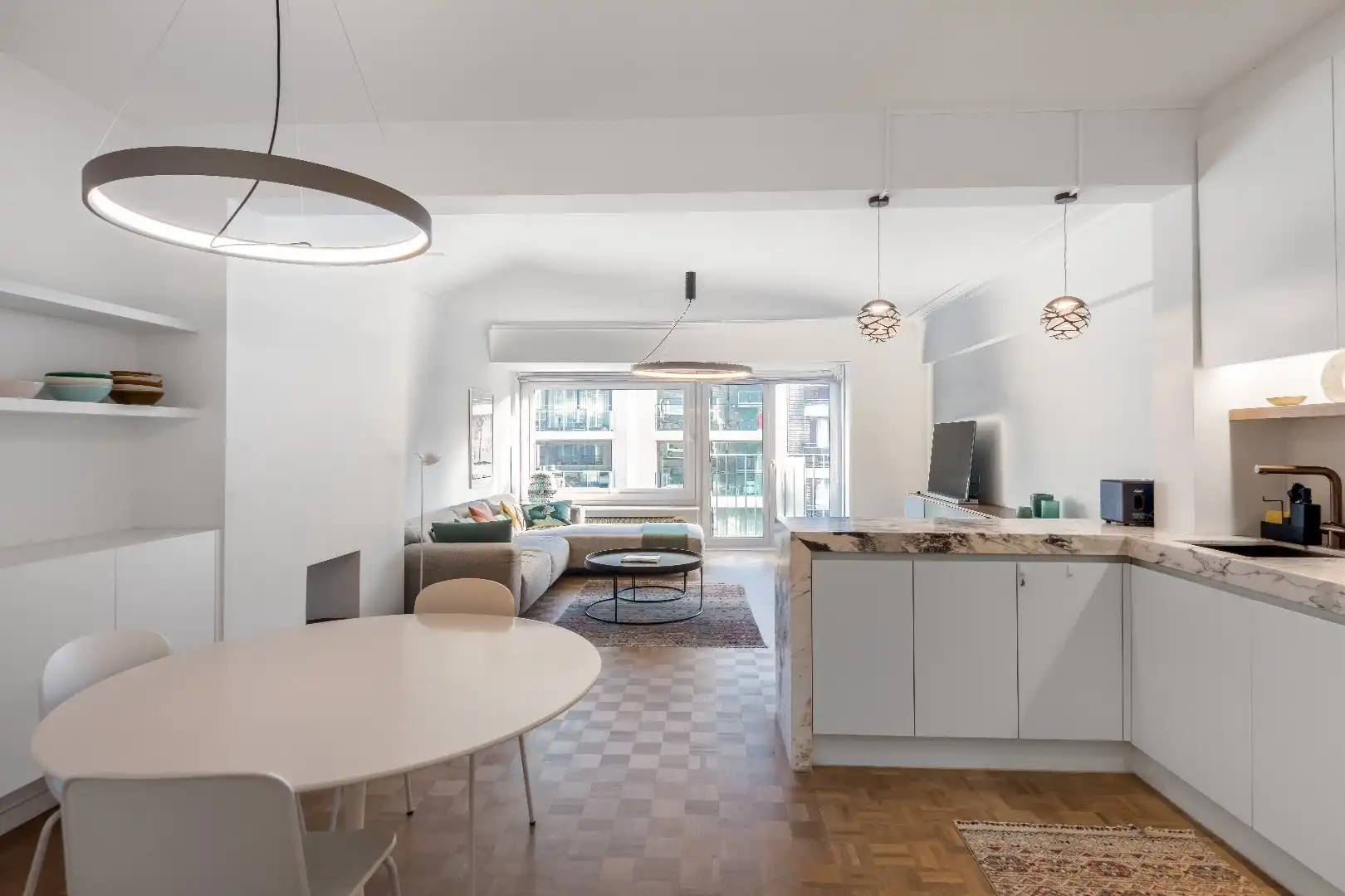 Luxueus vernieuwd appartement gelegen in het centrum van Knokke. foto 6