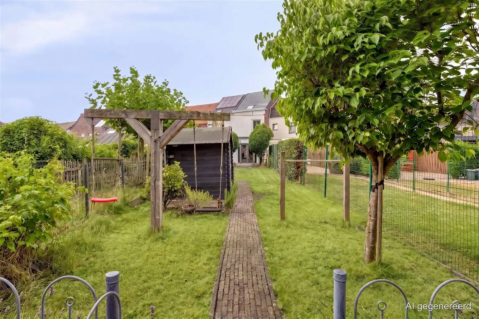 Prachtig gerenoveerde stadswoning met 3 slaapkamers en zuidgerichte tuin, op wandelafstand van het centrum van Maaseik. foto 14