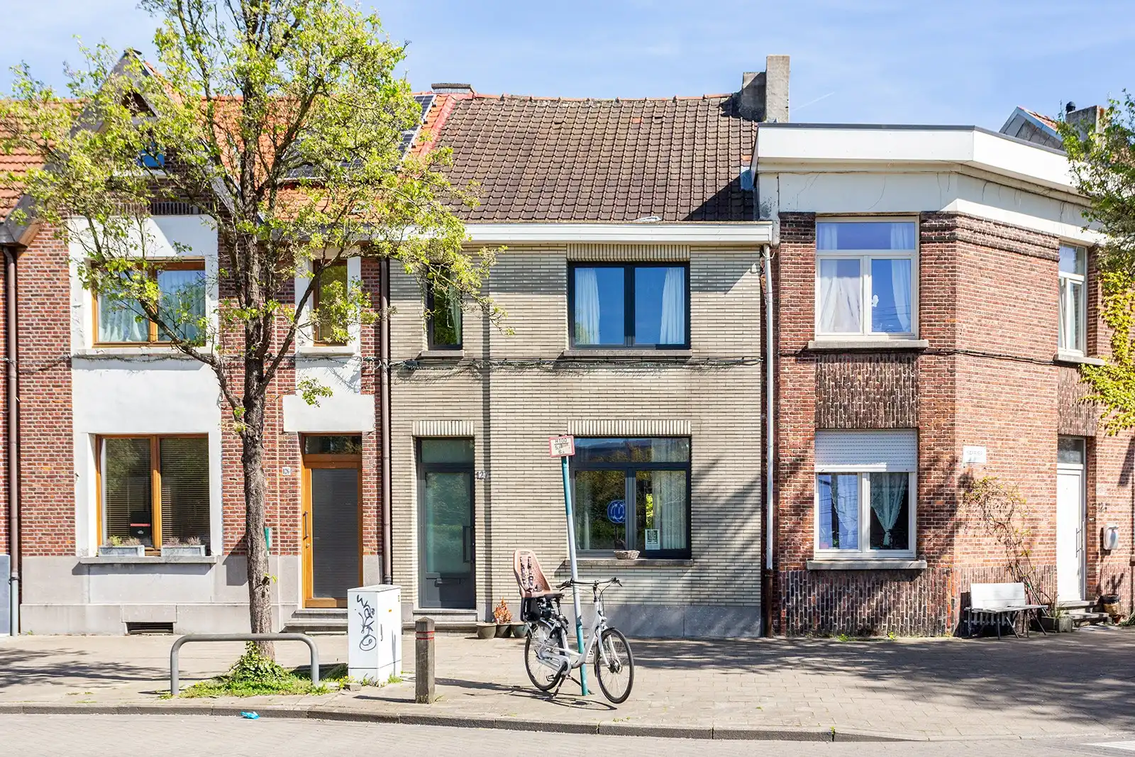 Te renoveren woning in de Groenenhoek  foto {{pictureIndex}}