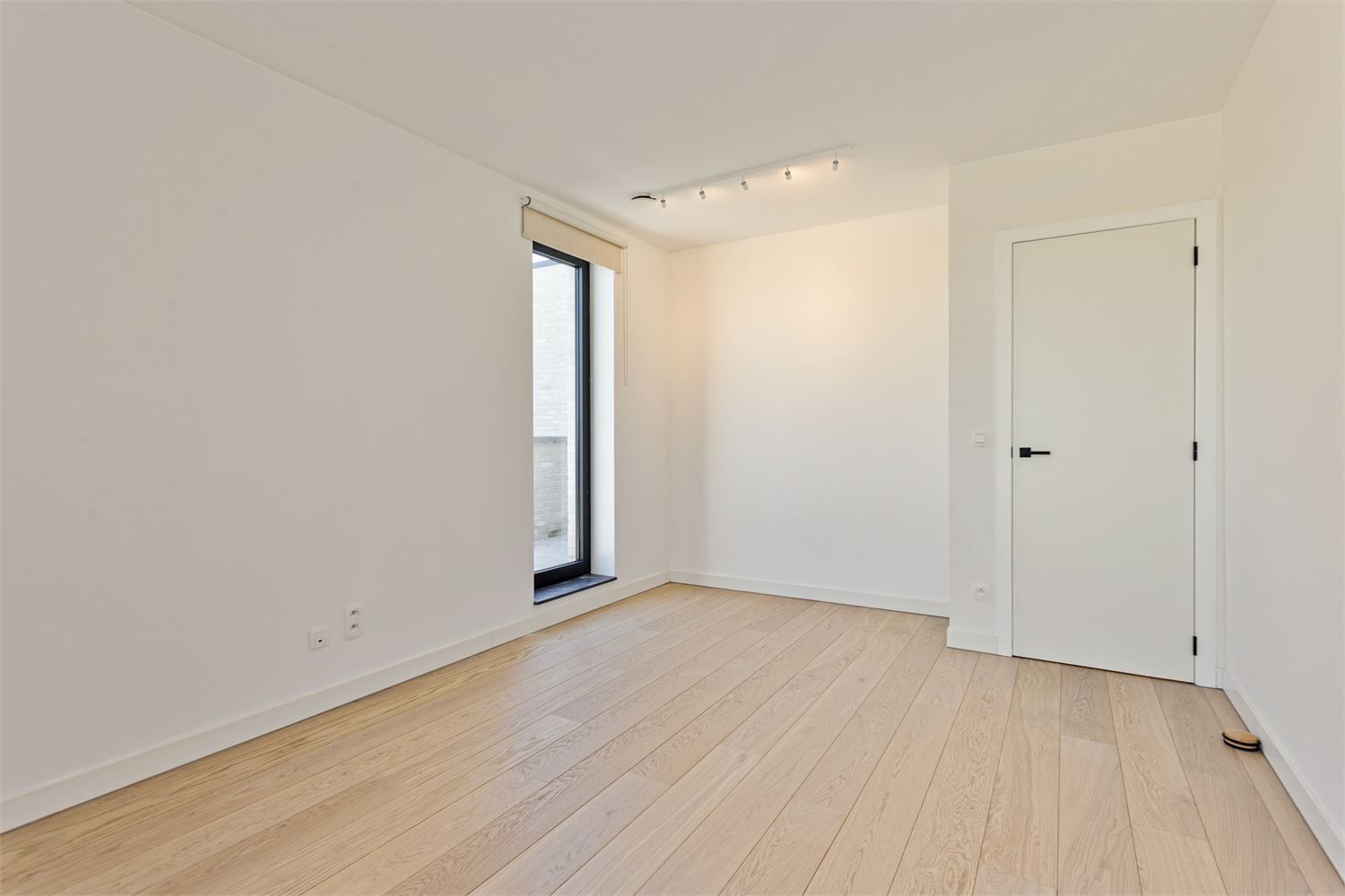 LUXUEUZE PENTHOUSE MET GARAGE TE DIEST! foto 22
