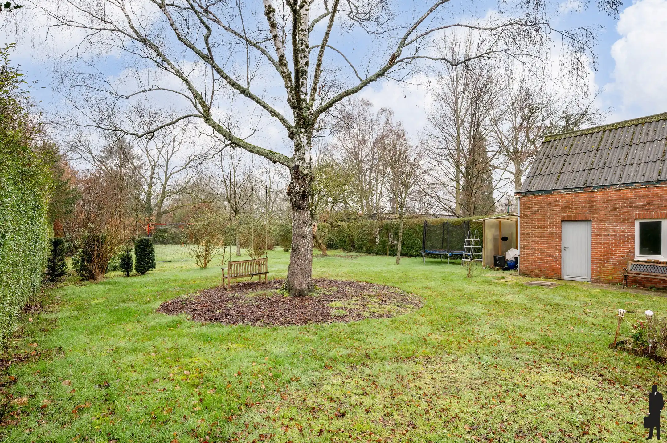 Charmante woning met prachtige tuin foto 24