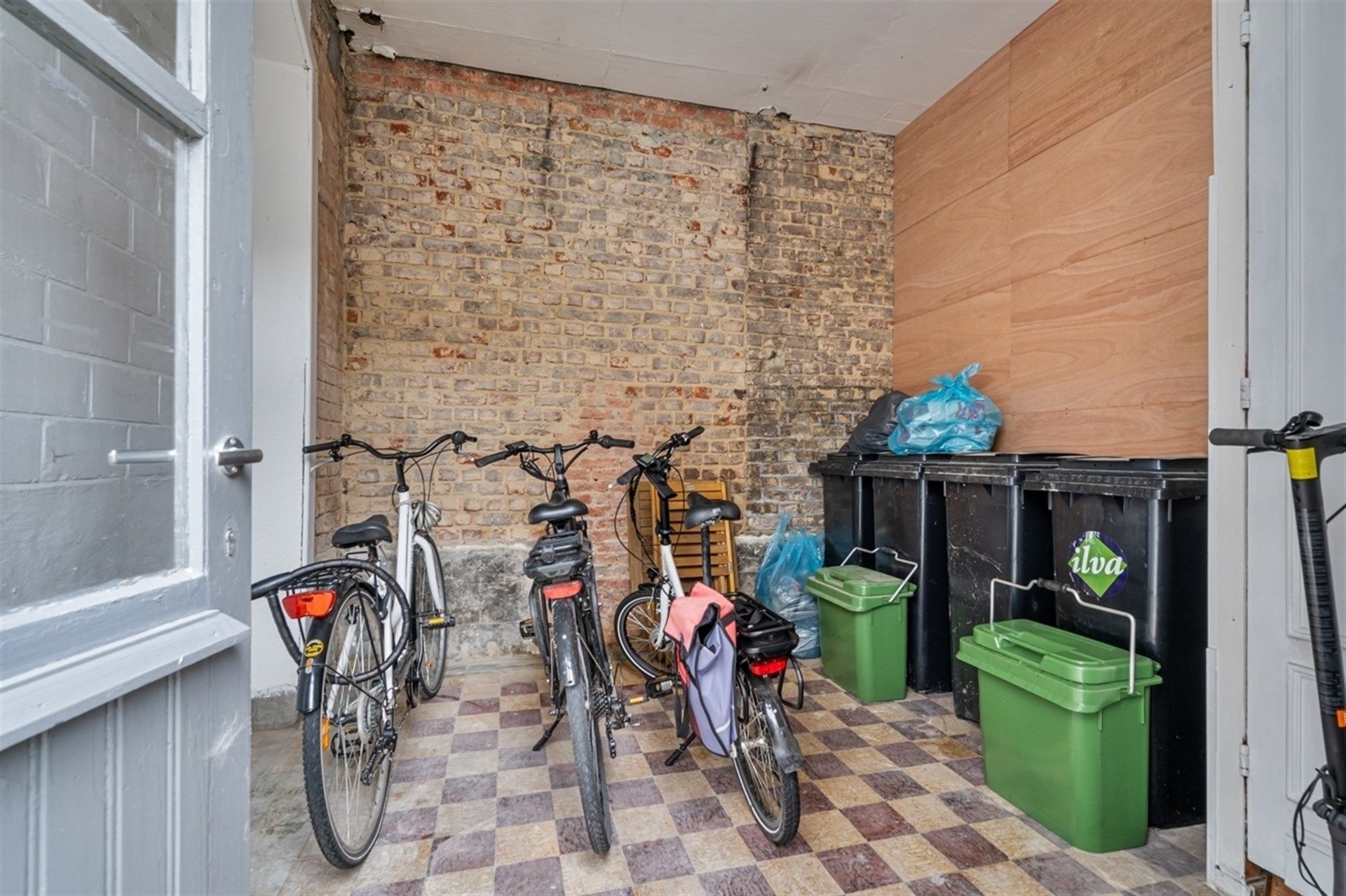 Knusse studio te Aalst  foto 9