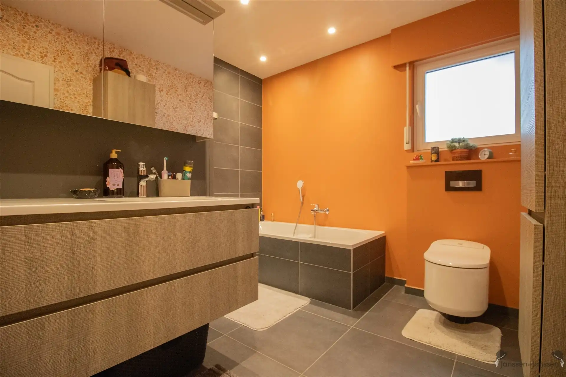 Rustig gelegen gelijkvloerse woning met 3 slaapkamers en wellnessruimte foto 11