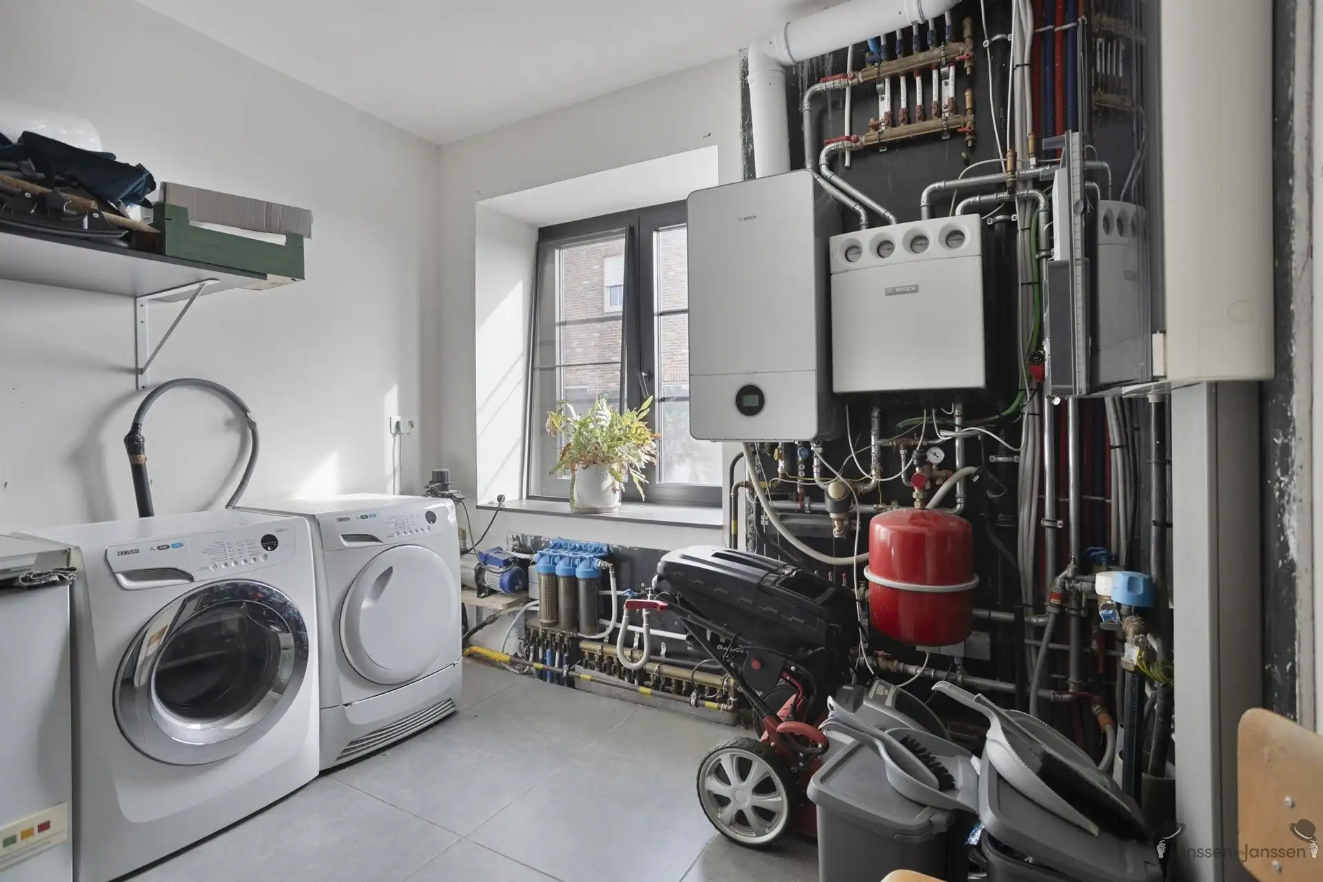 Gerenoveerde energiezuinige woning in het landelijke Budingen foto 7