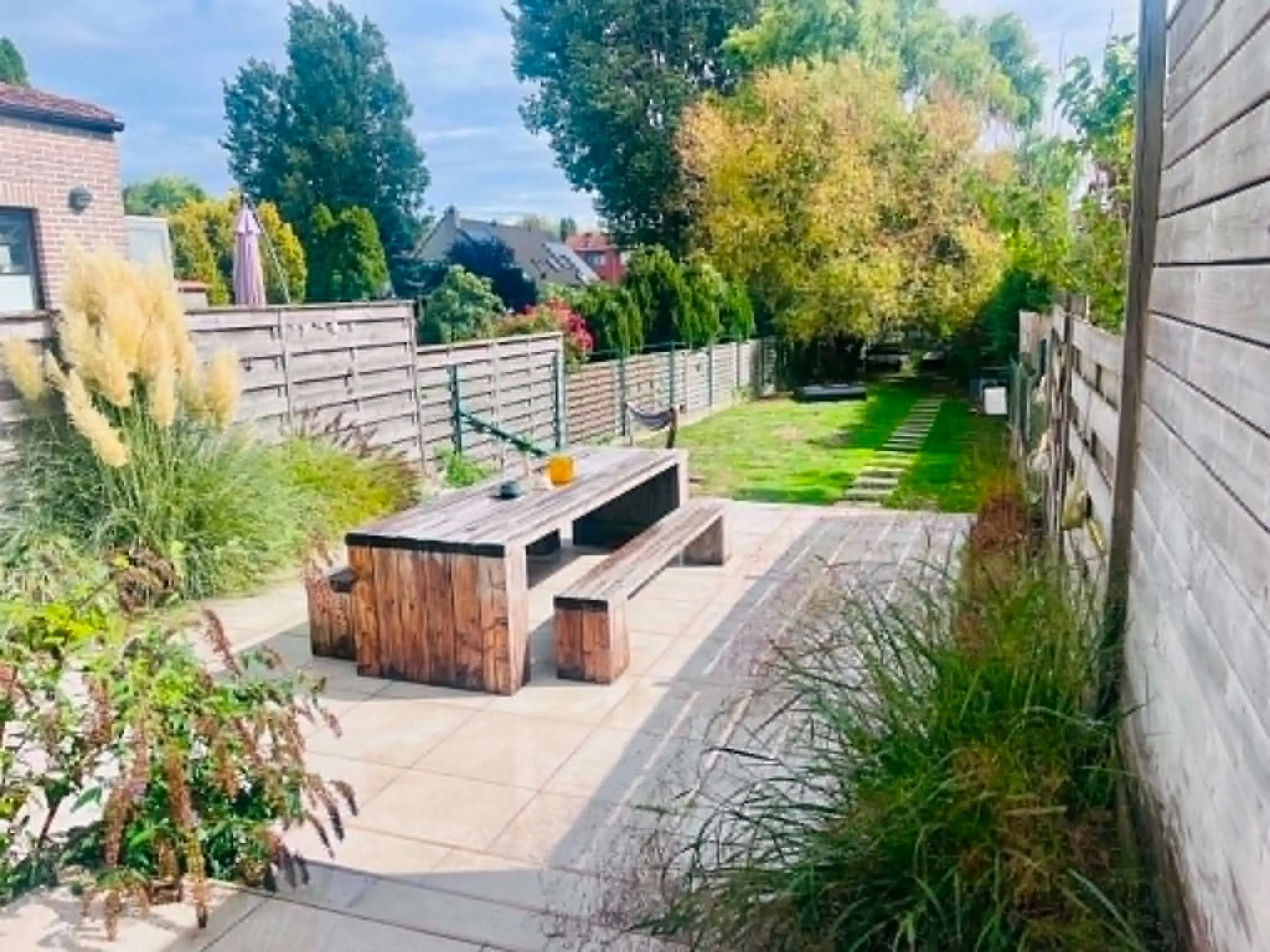 Goed gelegen woning met grote zonnige tuin foto 16