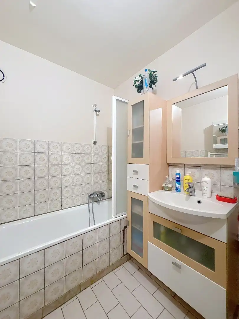 IN OPTIE! Ruim 2-slaapkamerappartement met terras, balkon, garage en berging foto 10