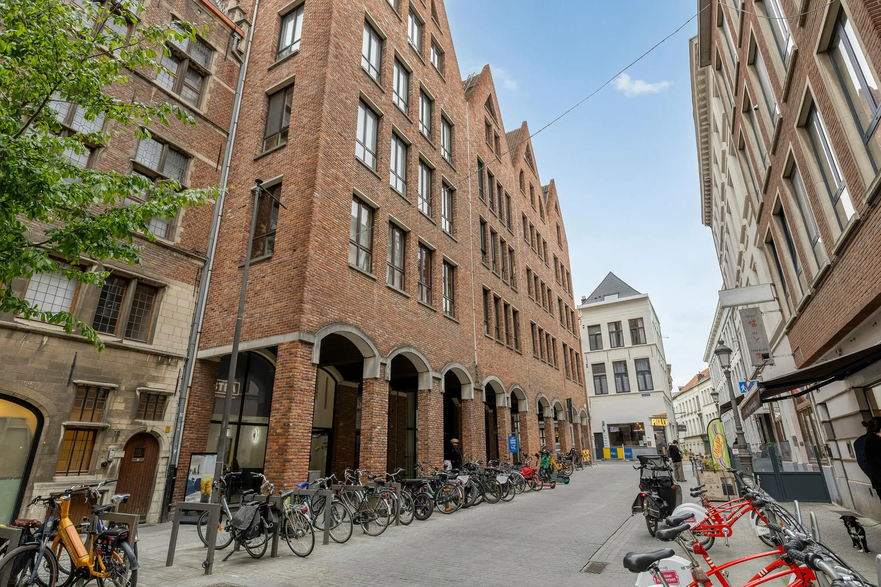 Op te frissen appartement te koop in Antwerpen Centrum foto 12