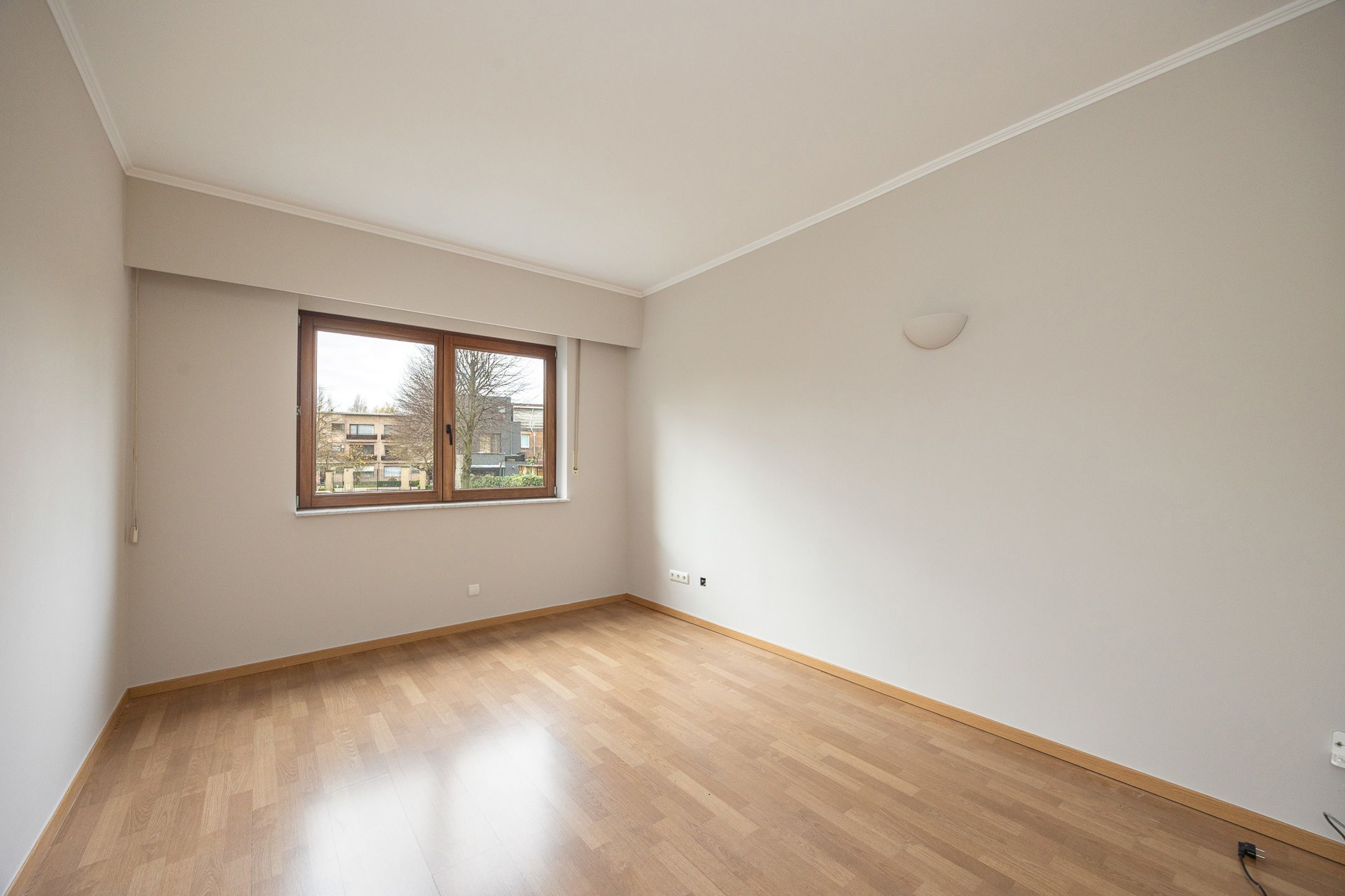 Ruim appartement in afgesloten domein "Nachtegalenhof". foto 9