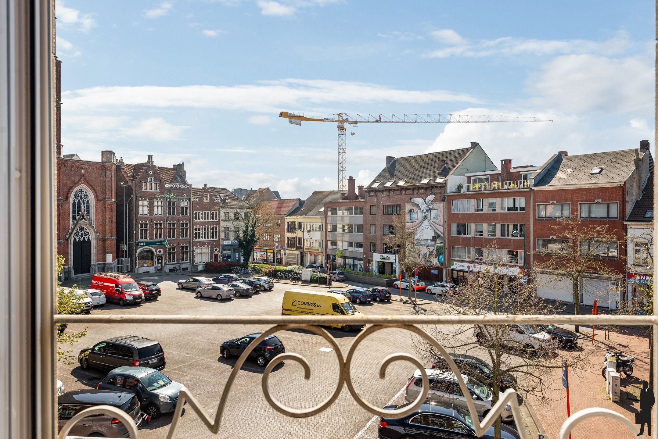 Ruim deels op te frissen app met 3 slpks, lift en terras foto 15