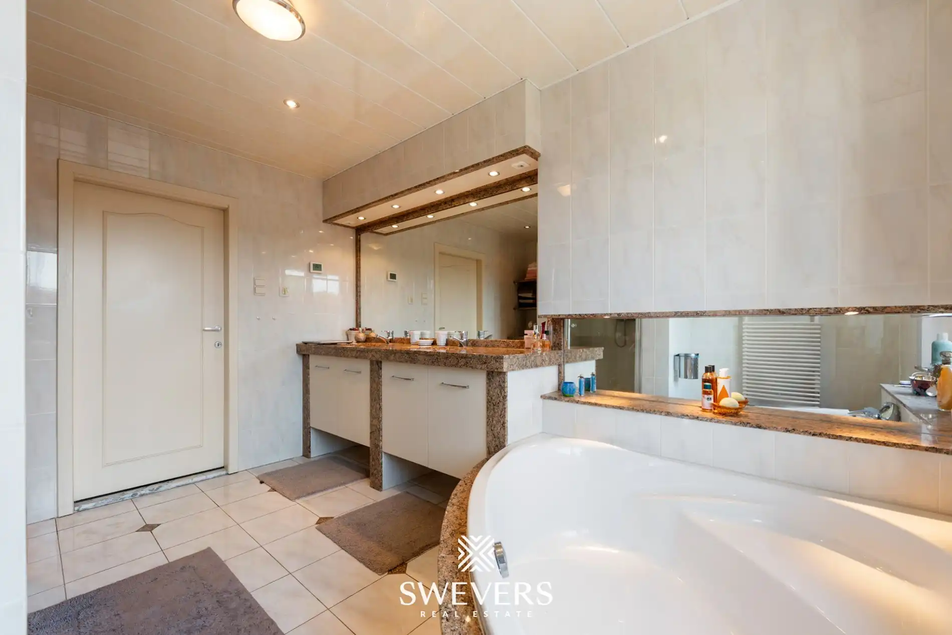 Charmant gerenoveerde hoeve op een uitzonderlijk privédomein foto 19