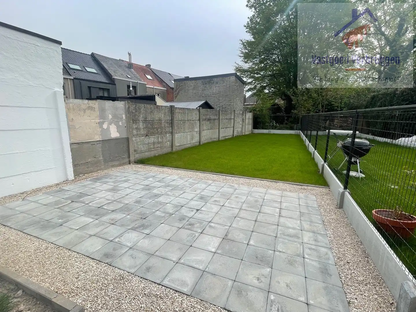 Volledig gerenoveerde woning met tuin en autostaanplaats op toplocatie foto 9