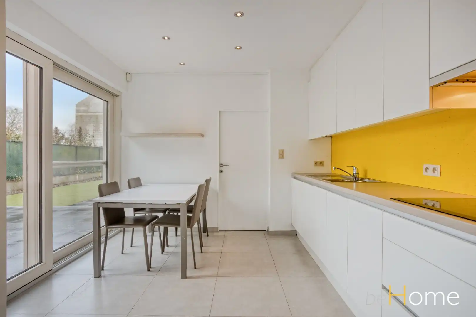 TE HUUR - Instapklare halfopen bebouwing in hartje Merchtem - Welkom Home! foto 10