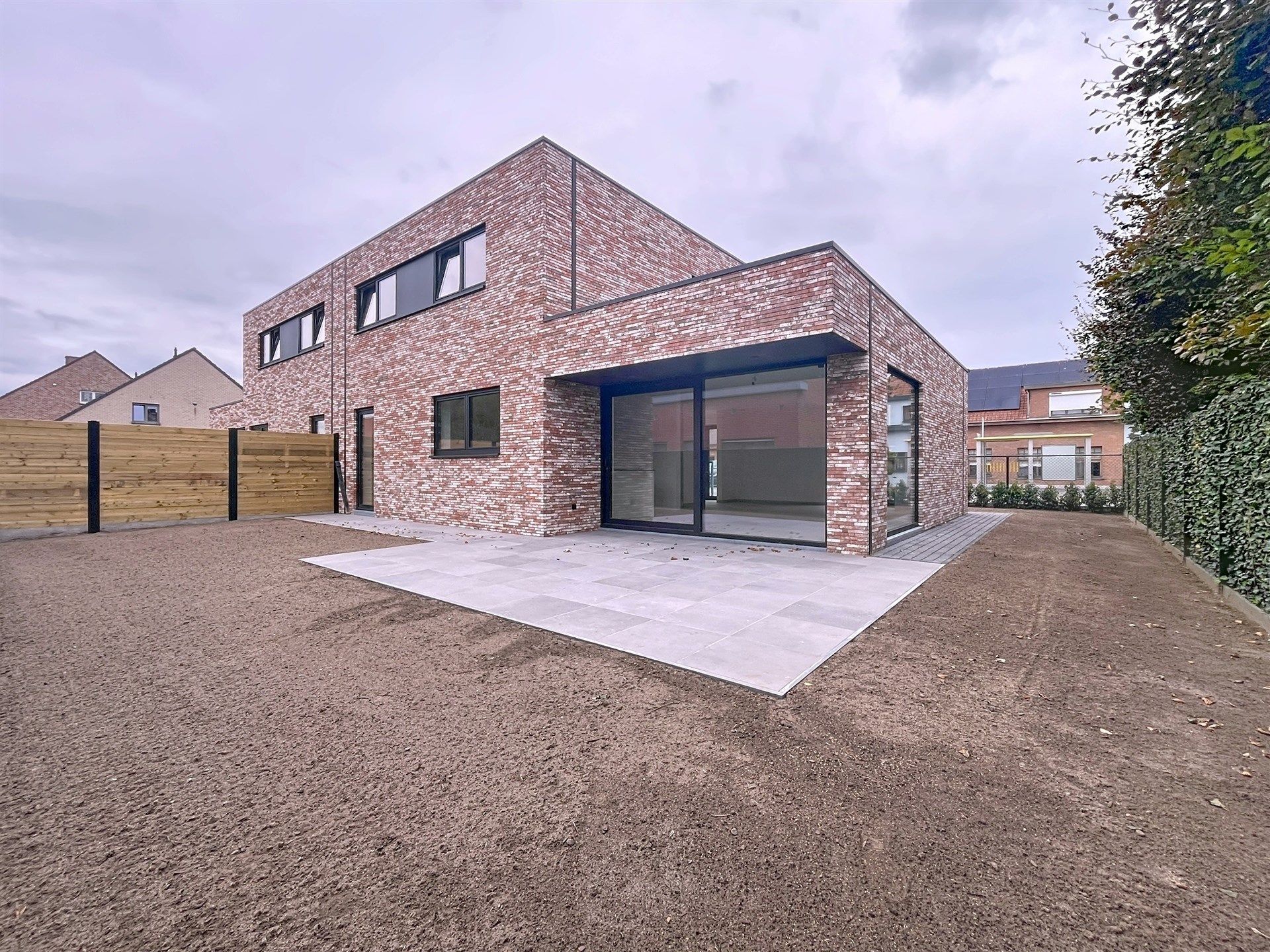 Half open BEN woning met 3 slaapkamer en zuid tuin op ruim perceel 320m² (LOT2) foto 13