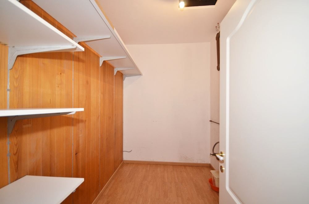 CENTRAAL GELEGEN HANDELSPAND MET VELE MOGELIJKHEDEN IN HET CENTRUM VAN HECHTEL! foto 9