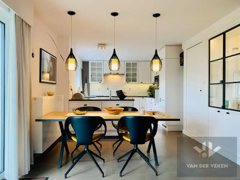 GEMEUBELD APPARTEMENT MET 2 SLPK foto {{pictureIndex}}