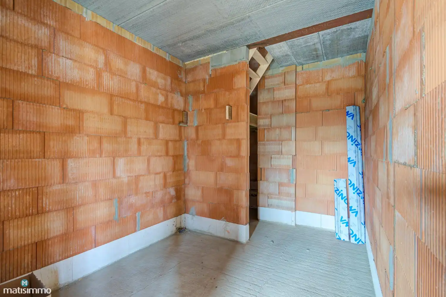 RUSTIG GELEGEN CASCO NIEUWBOUWWONING NABIJ HET GROEN TE OUDSBERGEN foto 13