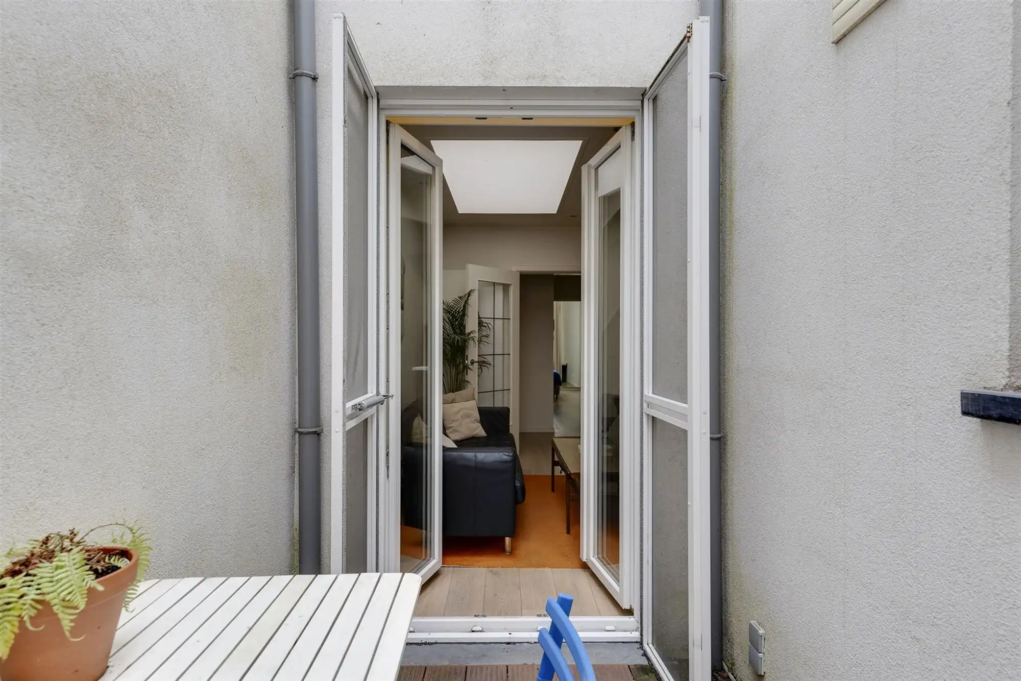 Cozy gelijkvloers appartement met stadskoer foto 4