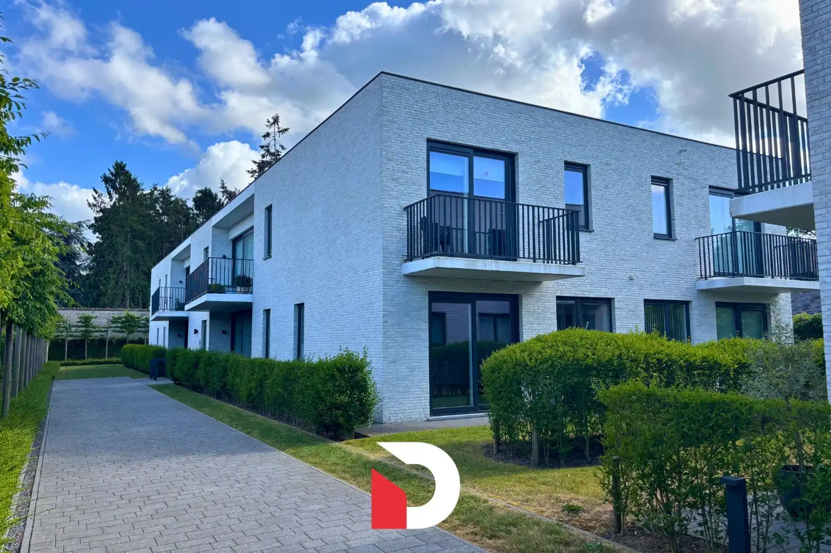 Modern gelijkvloers appartement met 1 slaapkamer en garagebox foto 10