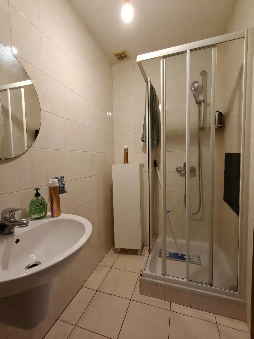 Gezellige studio te huur in het centrum van Lokeren! foto 5