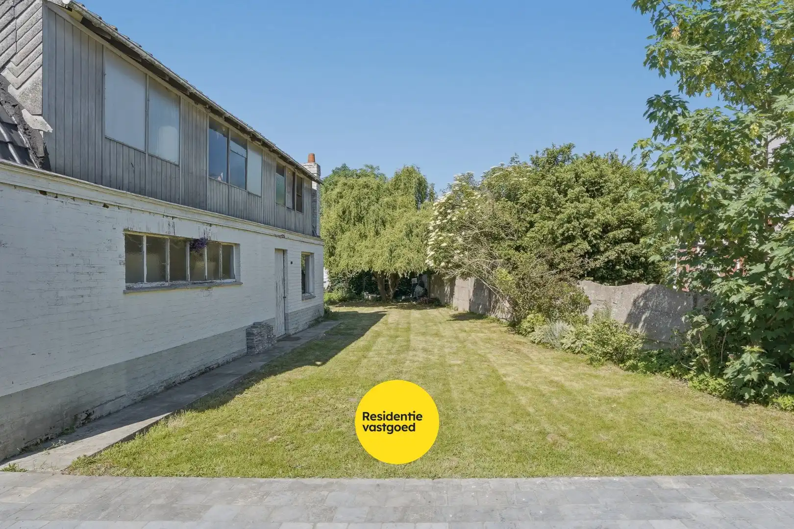 Alleenstaande woning met prachtige uitbouw in centrum Veldegem foto 23