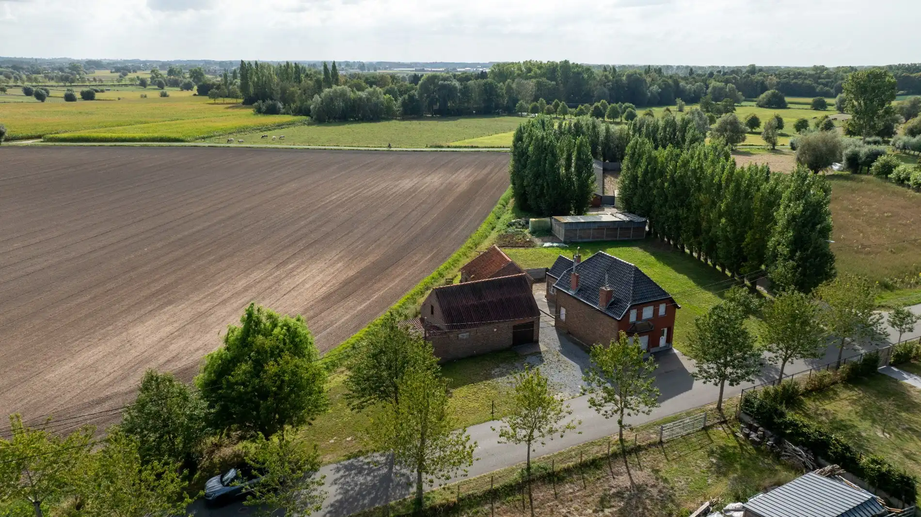 Bouwgrond van 1035 m² met landelijke ligging  foto 25
