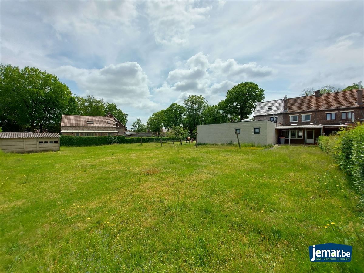 Cité woning met 3 slaapkamers en zeer grote tuin foto 3